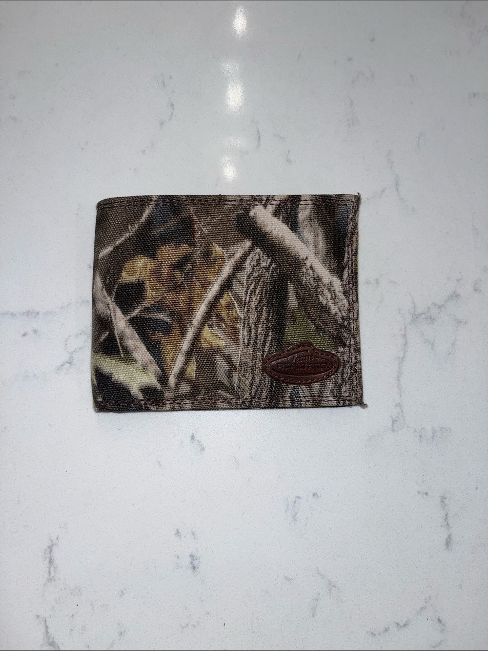 Realtree Camo Bi-Fold Wallet in Brown and Green